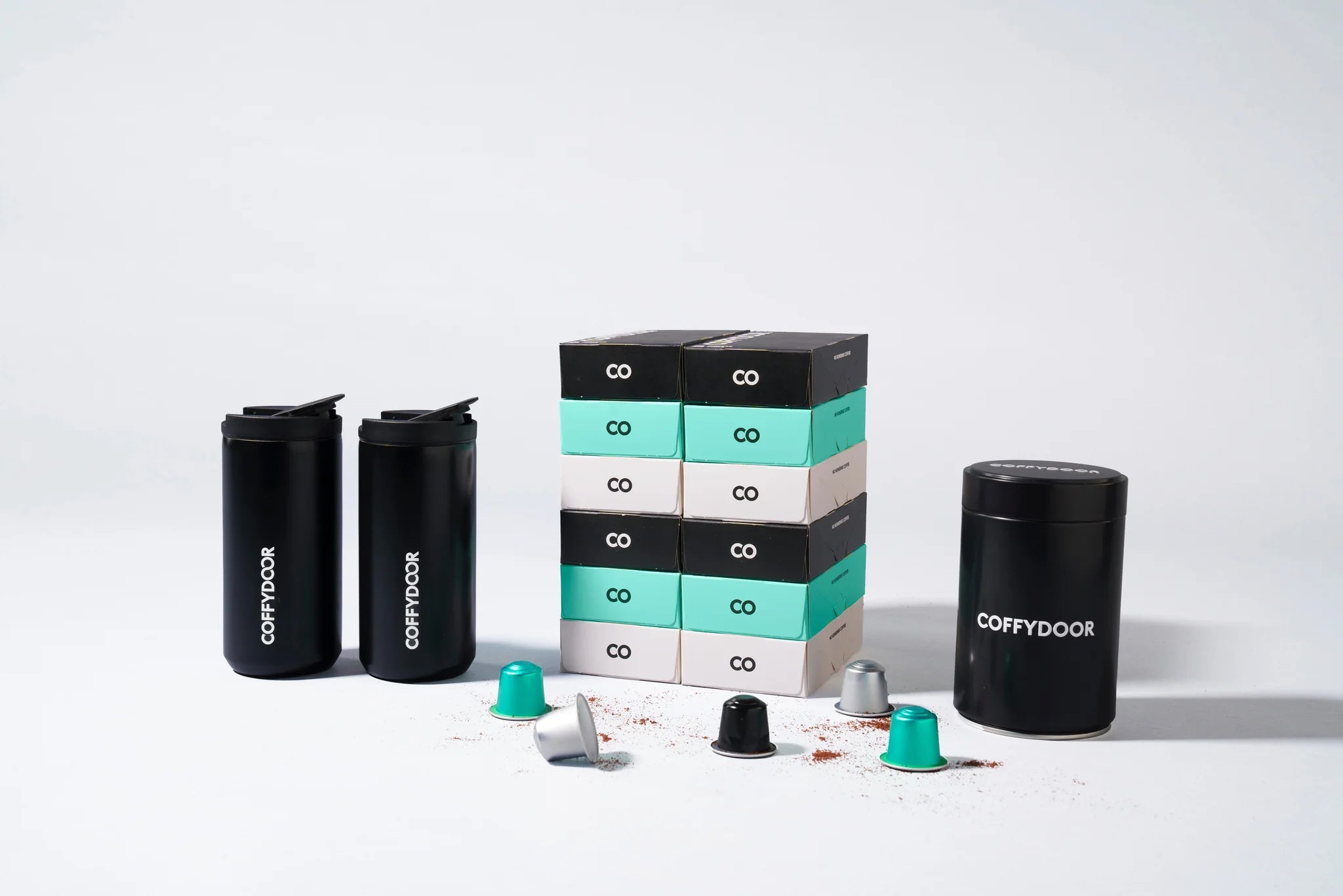 BLACK WEEK BONUS :120 Nespresso kompatibla kaffekapslar + 2x Termosmuggar + kapselhållare