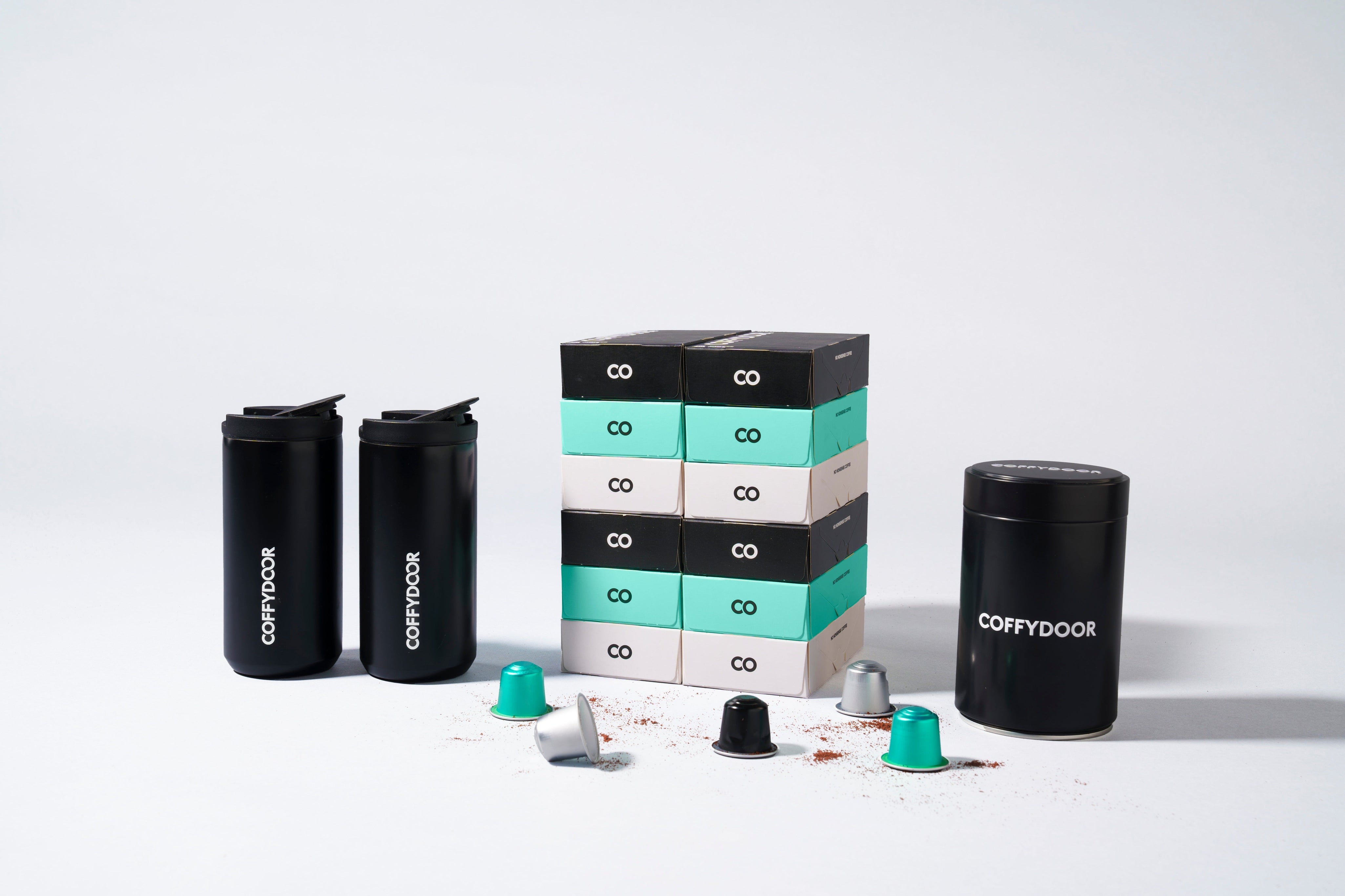 120 Nespresso kompatibla kaffekapslar + 2x Termosmuggar + kapselhållare