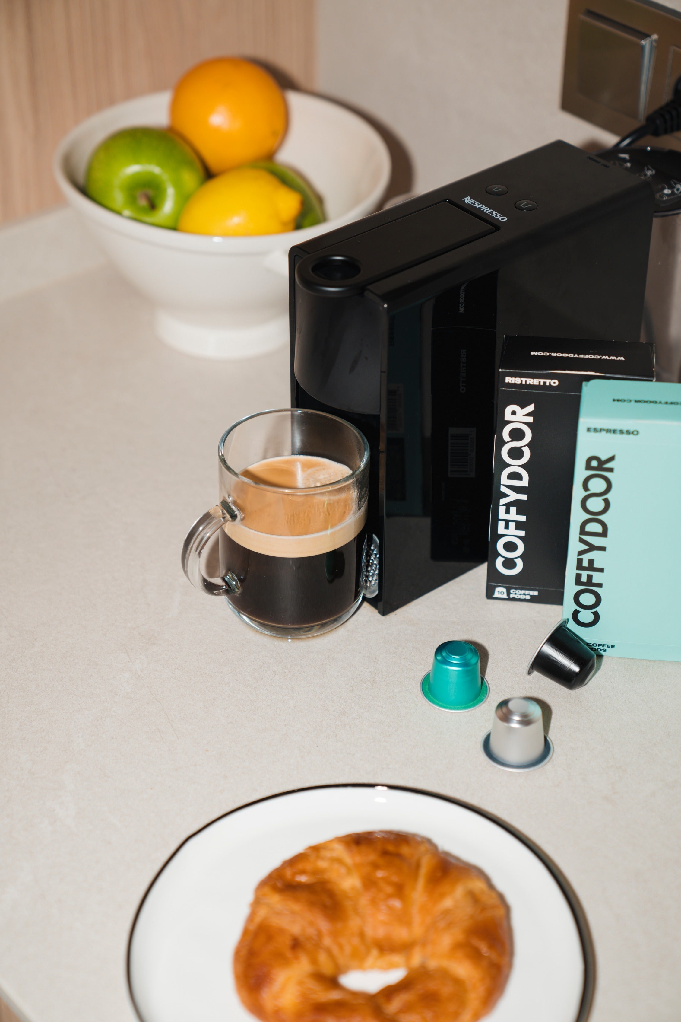 Nykundserbjudande :120 Nespresso-kompatibla kapslar + Gratis Termomugg + Gratis kapselhållare